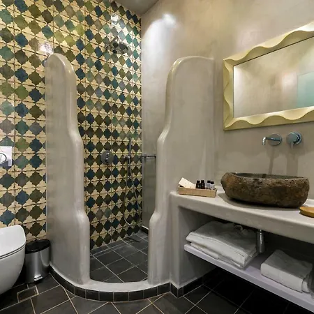 Hotel Emerald Collection