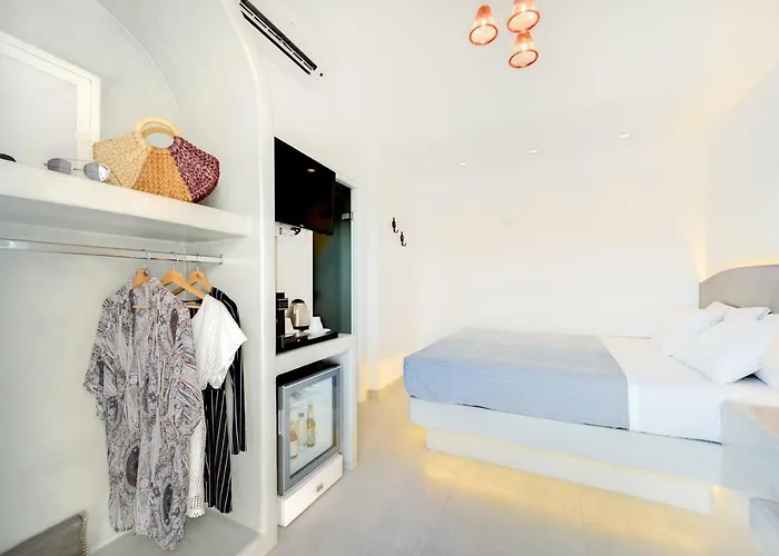 Emerald Collection Karterados (Santorini)