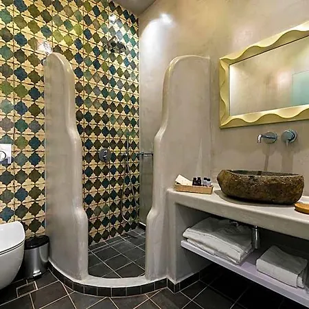 Emerald Collection Hotel 3*