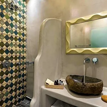 Hotel Emerald Collection