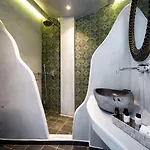 Emerald Collection Hotel 3*