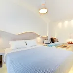 Hotel Emerald Collection 3*