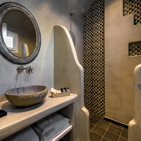 Emerald Collection Hotel