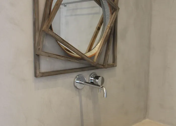 Emerald Collection Karterados (Santorini)