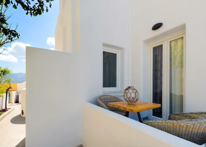 Emerald Collection Karterados (Santorini)